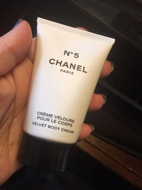 channel 5 velvet body cream